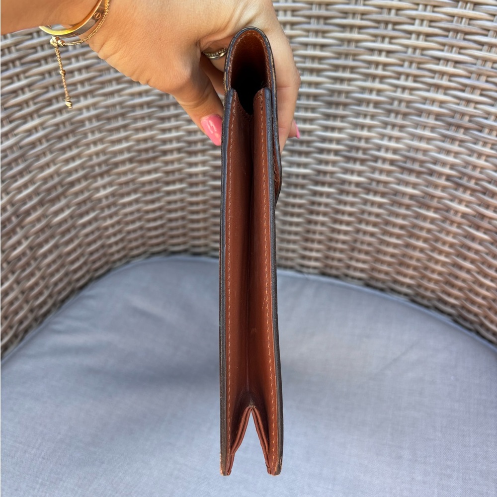 Authentic Louis Vuitton 1980s Vintage ranelagh monogram clutch - Picture 10 of 14